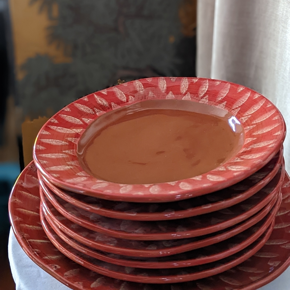 Stoneware Italian plates 6 eating, 1 larger Noemi serving red holiday tablewear